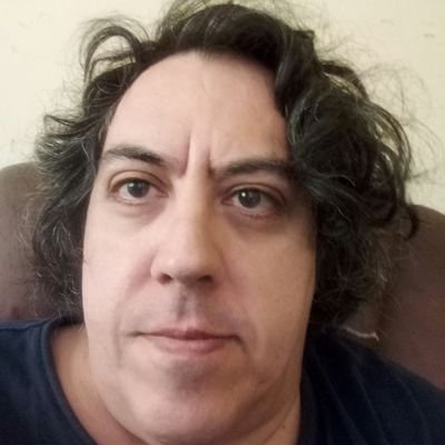 fardecossamoog's profile picture. Um rapaz