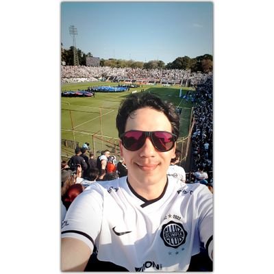 Hincha del Club Olimpia Tri-Campeón de América y Campeón del Mundo ⚪🖤⚪⛿ @elClubOlimpia/
Fan de los Boston Celtics ☘ @celtics /
Siempre seremos SODA🎸🎼 @cerati