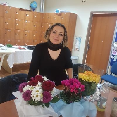 Duygu61duru's profile picture. 