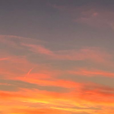 m03th2's profile picture. 19 (she/her) 🪑🔆