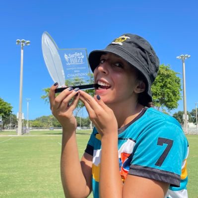 gonna travel the world someday 🗺 DⓂ️V |🦋 ucf’23 | rugbae🏉