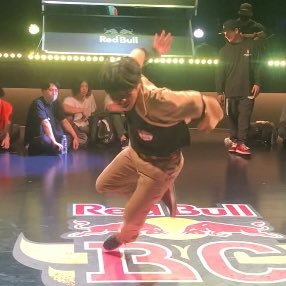 【Rep】TWENTY MOVE's/Happy Moaning ダンスは哲学であり、芸術であり、宇宙である。BBOYINGを通じて自分を表現する!!をモットーに日々を楽しんでいます。ダンスを通じて感じたことを書き綴っています。 質問https://t.co/6JKTOtKPBN