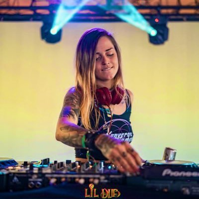 The drum and bass plug ,a tech house lover, and a soon 2b jersey club innovator. I am a lover of various music, am from the Steel City, and I am female DJ.