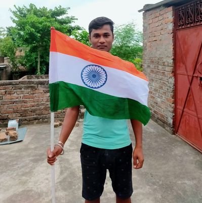 ❤❤दिल लगाने से अच्छा है 🌳🌳पौधा लगाएं ओ घाव नहीं कम से कम छांव तो देंगे। ☂☂