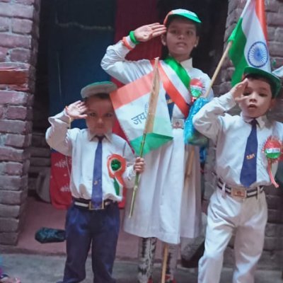 गर्व है मुझे अपने आप पर मैंने कभी जानबूझकर चाइनीस प्रोडक्ट नहीं खरीदें और हां मैं सिर्फ बोलता ही नहीं मैं करता हूं अपने देश से देश भक्ति
🇮🇳जय हिंद वंदे मातरम