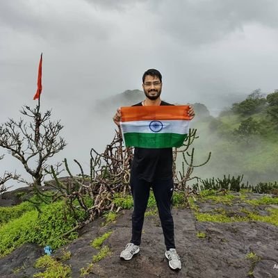 sp_ca's profile picture. CA by profession, 🇮🇳 by ❤.