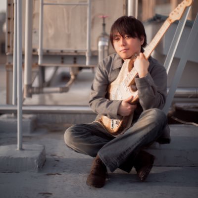 ギター を作ったりしてます。心情は何事も#DIY 無ければ作ればイィ！ ※都内のどこかでギターのヘボ先生やってるらしいですよ。多趣味です笑 #音楽 ☆いつか三鷹に世田谷ベースみたいな楽器店を建てるます👊 元引き篭もりだって本気出す！！ #ギター製作 #ギター #ガンプラ #トイガンカスタム