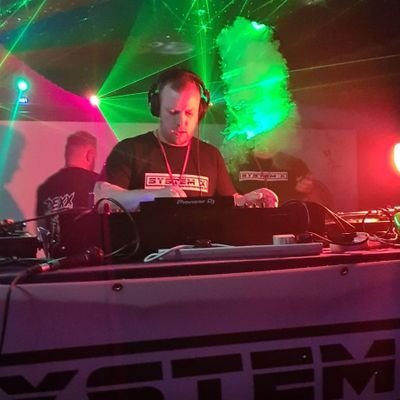 Dj Dynamic
Play all styles of dance music. Trance right through to my beloved happy hardcore!