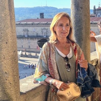 Presidenta Consejo Escolar JCyL. Presidenta JM Valladolid.
Profesora de piano Conservatorio de Música de Valladolid