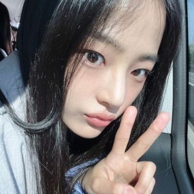njs_0722's profile picture. 돌판이나 틧터 교류가 처음이라 모르는것도 많고 부족한점도 많습니다 이해부탁드려요😂😂