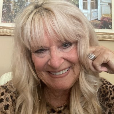 Farm girl raised in Alabama, worked my ass off in the cotton filelds growing up, hated every minute of it, but wouldn't take a million bucks for what I learned!