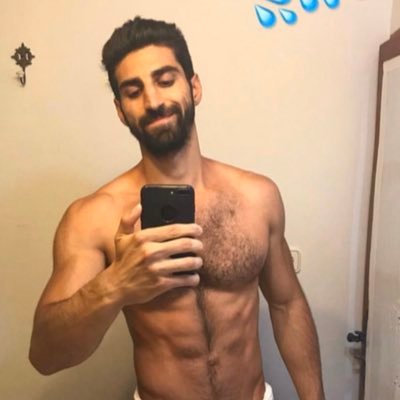 fjfjdt's profile picture. Fawgjh