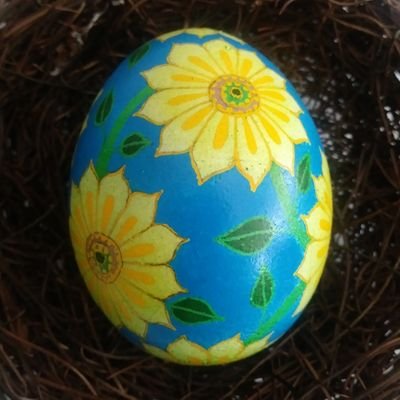 r_perry's profile picture. Wife, mom, teacher, artist, advocate