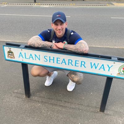 CoB09's profile picture. 