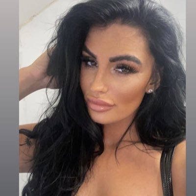 meganellis16's profile picture. If everybody in the world was blind who would you impress?