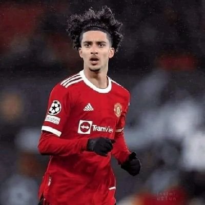 Pisces/Football enthusiast⚽Man United❤️Cr7❤️Hala Madrid 💫Tijjani Reijnders ✨