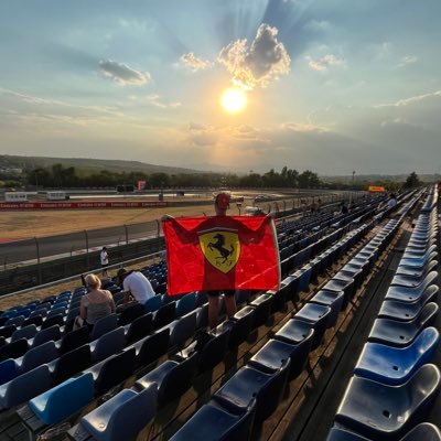 YaVolik's profile picture. #Kimi7 | Scuderia Ferrari #ForzaFerrari | Sauber Motorsport 🇨🇭