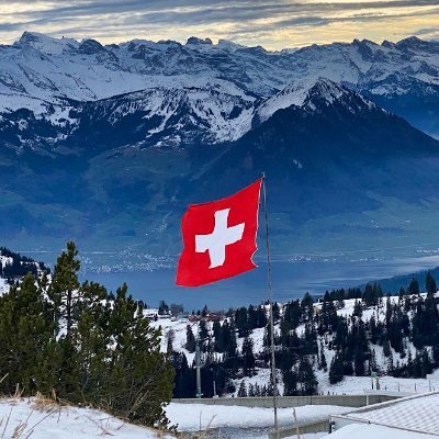 All about Tech in English & Spanish. 25 years of experience in tech. Argentine living in Switzerland.
Also known as: @viviendoensuiza @fscheps @fernandoscheps