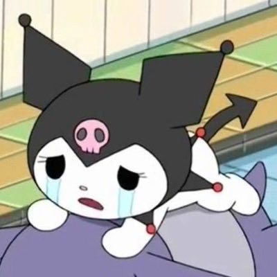 corn_bitch's profile picture. a sad communist ✨ she/her