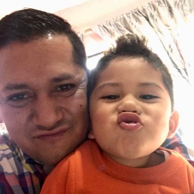 DavidGonzlezM18's profile picture. Los ideales son pacíficos, la historia es violenta.