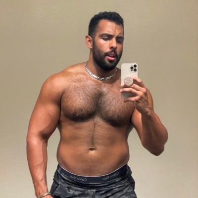 Gainer Muscle Bear 🐻 255lbs. Watch me grow! https://t.co/dRkrVW7Xn9 ⬅️ CLICK HERE