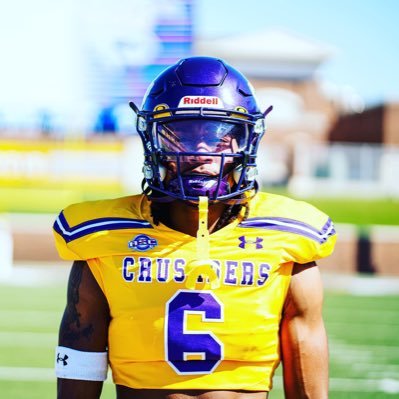 Receiver @ The University Of Mary Hardin-Baylor Protect The House 💯 803 ✈️ 254 #CarolinaMade #NoDaysOff #JucoProduct