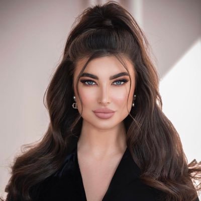 Hajara93's profile picture. 𝗣𝗶𝗻𝗸𝗮𝗵𝗼𝗹𝗶𝗰 🌸💗 • 𝚃𝚘𝚘 𝚜𝚖𝚊𝚛𝚝 𝚝𝚘 𝚙𝚕𝚊𝚢 𝚢𝚘𝚞𝚛 𝚜𝚝𝚞𝚙𝚒𝚍 𝚐𝚊𝚖𝚎𝚜 ✨ •