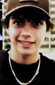 cristian_olive1's profile picture. feio? tem gente que aprova rsrs brincs