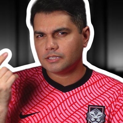 Cinéfilo, gamer e quem sabe mais alguma coisa! Em constante evolução…