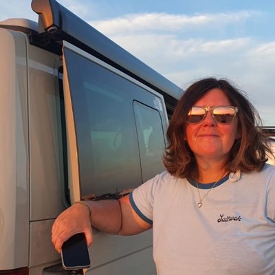 helensurawy's profile picture. Welshwoman from Aberdare in Portsmouth . Mostly parenting and teaching history (Eduqas 9-1) Follow @alnshistory and @jeanthevan on Instagram
