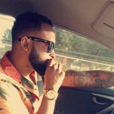 its_just_lao's profile picture. 