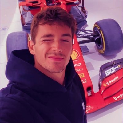 she/her🇮🇹 || Obsessed with F1 & Charles Leclerc || Piarles Stan💫 || Little Mix💜 || #JB17 👼 || #essereferrari ❤