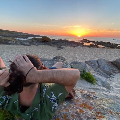 Humanista / Viajero / Amante de los fogones y mejor lector. Cuenta casi en modo troll porque Twitter ya no es lo que era. ⚔️