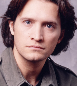 RobertoTotola's profile picture. Actor Director Producer Trainer Traveller Attore Regista Formatore Produttore Viaggiatore