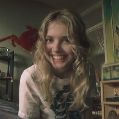 cassielouver's profile picture. fatphobes dni 🧺🪐| i follow back | edtwt | poc