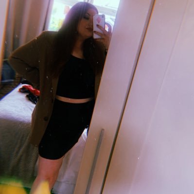 1997 // gemini // dancer // UoC BA (Hons) Dance // UoC MA Dance // supervisor at co-op live // she/her //