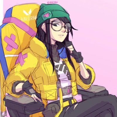 gwen_lynn13's profile picture. Just a certified simp that loves to do weird shit such as making art, baking, playing Val, and more! Oh btw I main killjoy and sage  🙃📸