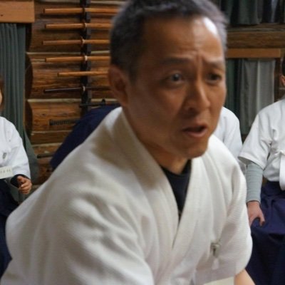 普通の会社員です。新しい情報が必要になってきたんで、Twitterも手探りで始めました。兵庫県出身。2020年5月以来『居つくは死居つかざるは生』を毎日実感中。あちこち転勤して30年後愛知県に在住。武道修行中。ダンス大好き。マスクはしない。注射は打たない。家族にも打たせない。2022/2/28〜救命ピクニック参加