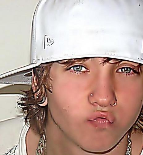 Gustavo,19,carioca, virginiano,amigos,festas,familia. Não se arrependa de nada que você fez, tudo vale a pena.