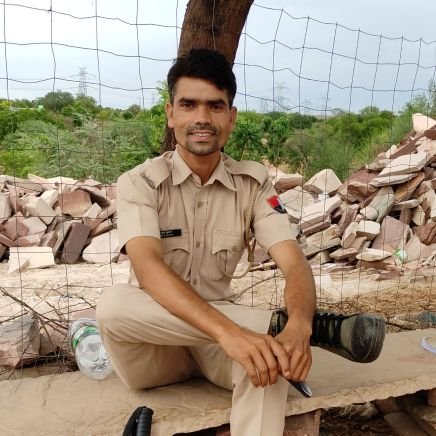 🙏 More is to be returned to society than what we have taken from society. ❤️
WORK @PoliceRajasthan @karaulipolice @RajPoliceHelp :- HUMANITY IS MY STRENGTH 🙏
