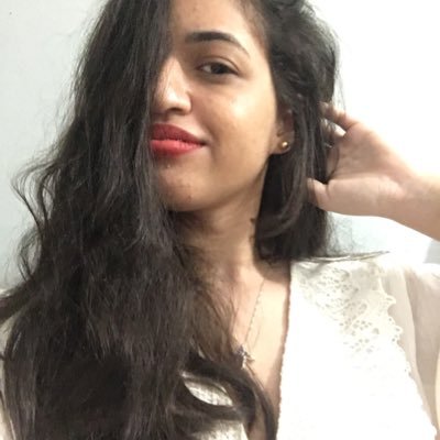Capricorniana com carne e alma de carnaval. ⚡️ Ciências Sociais -UFRJ 🪐
