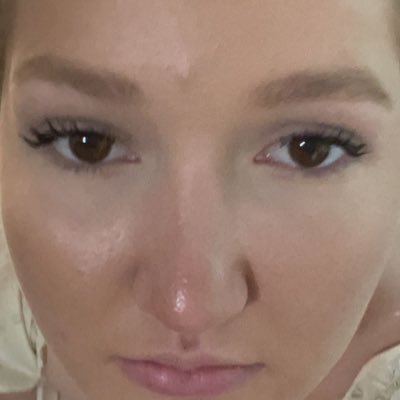 ishhhimahony's profile picture. 