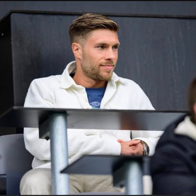 nikolaladan's profile picture. 