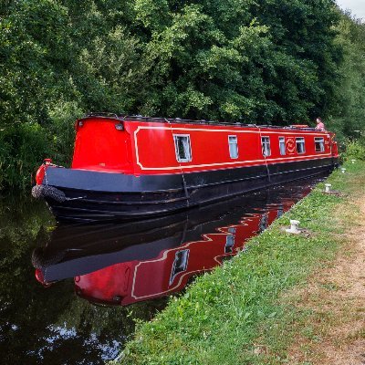 The offical account of Whittington Wharf Narrowboats. A family run canal boat holiday hire company situated on the Llangollen Canal in Shropshire.