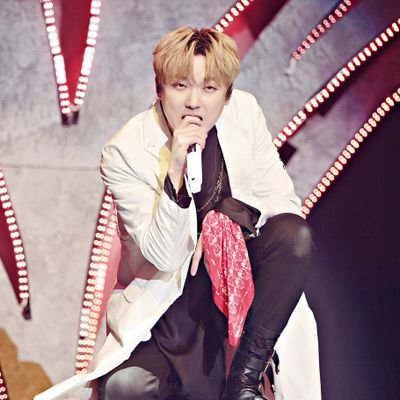 tenbaggar's profile picture. 피타님의 음악을 사랑합니다...
포레님의 음악도 사랑합니다