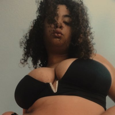 Stoner, and all the Good Things in Life🤤 Hmu 🤞🏽xo.alexzz👻 Content Creator ‼️ DMs are open💲💰