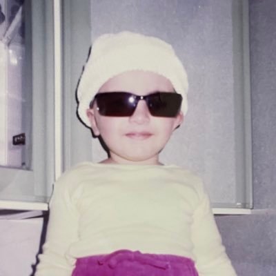 AfromAmbitious's profile picture. ⁣“If you aiming any where aim high”  | languages learner | cizenni | neophile | #uqupharm40 🥊