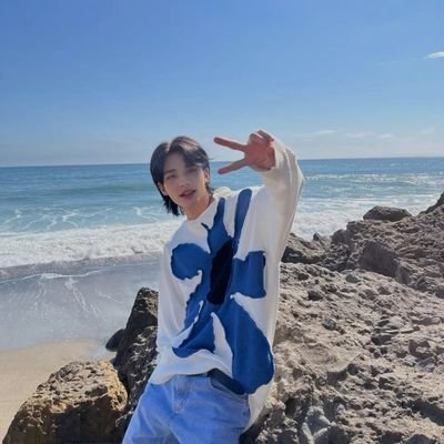 prncsshyunnie's profile picture. just a private account to express my real feelings