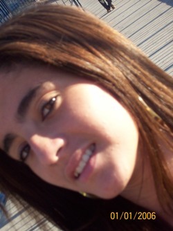 Nunca ame tudo que é belo, mas faça belo tudo que você ama, pois o importante na vida não é termos tudo que amamos e sim amarmos tudo que temos!!!