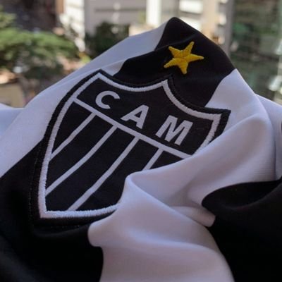 Atleticano,sincero,adora pagode,bem humorado